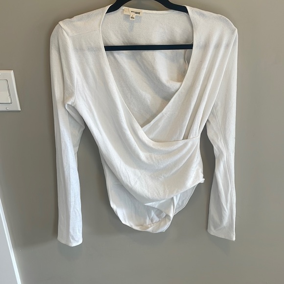 Aritzia Long Sleeve Bodysuit - Picture 1 of 3